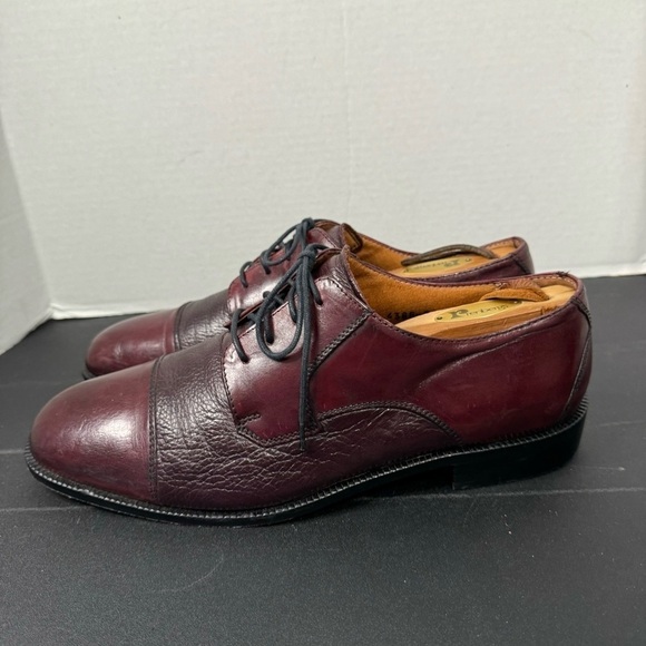 Pronto Uomo Men’s Wingtip Leather Cap Toe Oxfords - Picture 7 of 9